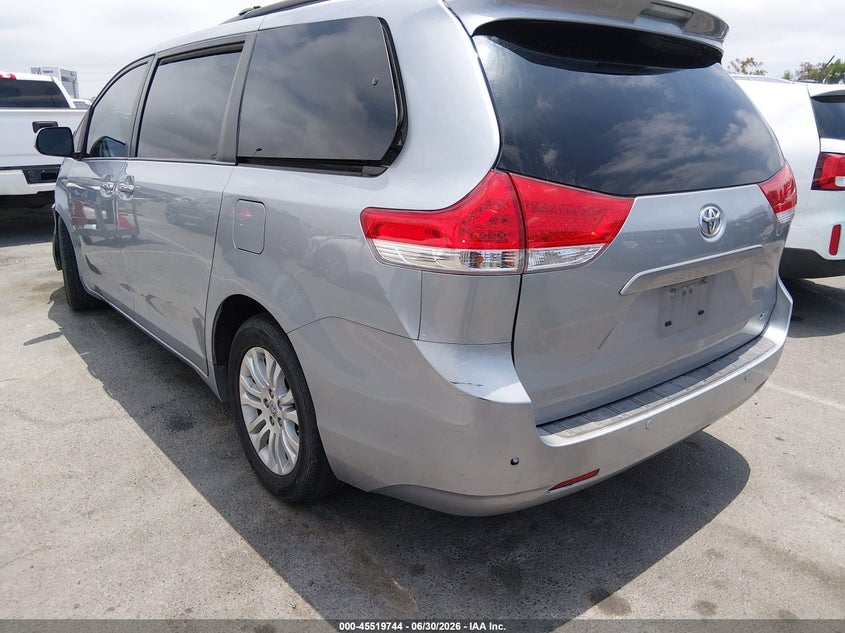 2014 Toyota Sienna VIN 5TDYK3DC3ES516344 IAAI salvage auction — LEFT FRONT, Salvage (California), sold $75 on 2026-07-31 (photo 3)