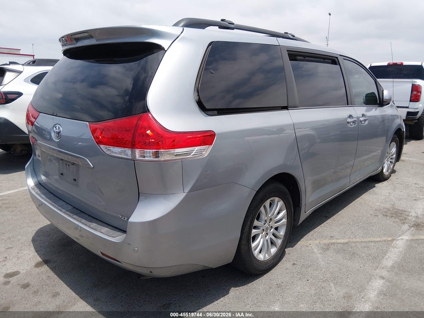 2014 Toyota Sienna VIN 5TDYK3DC3ES516344 IAAI salvage auction — LEFT FRONT, Salvage (California), sold $75 on 2026-07-31 (photo 4)