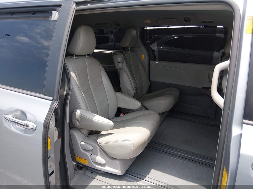 2014 Toyota Sienna VIN 5TDYK3DC3ES516344 IAAI salvage auction — LEFT FRONT, Salvage (California), sold $75 on 2026-07-31 (photo 8)