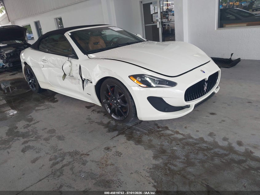 2015 Maserati Granturismo VIN ZAM45VMA2F0147914 IAAI salvage auction — RIGHT SIDE, Rebuildable (Florida), sold $8,300 on 2026-07-29 (photo 1)