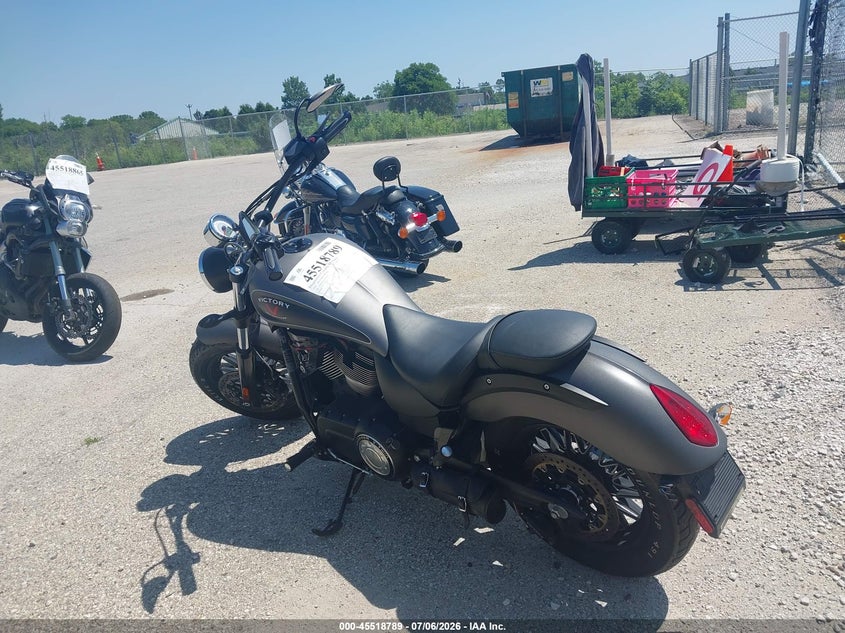 2015 Victory Gunner VIN 5VPLB36N1F3030631 IAAI salvage auction — RIGHT SIDE, Clear (Wisconsin), sold $1,750 on 2026-07-15 (photo 3)