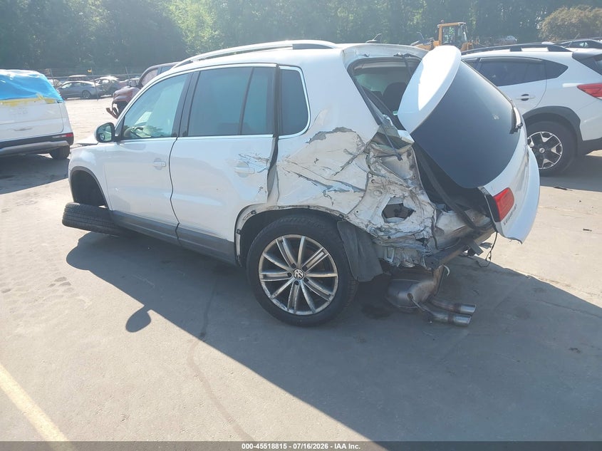 2013 Volkswagen Tiguan VIN WVGAV7AXXDW535149 IAAI salvage auction — REAR END, Salvage Title, sold $350 on 2026-08-06 (photo 3)