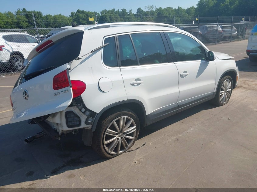 2013 Volkswagen Tiguan VIN WVGAV7AXXDW535149 IAAI salvage auction — REAR END, Salvage Title, sold $350 on 2026-08-06 (photo 4)
