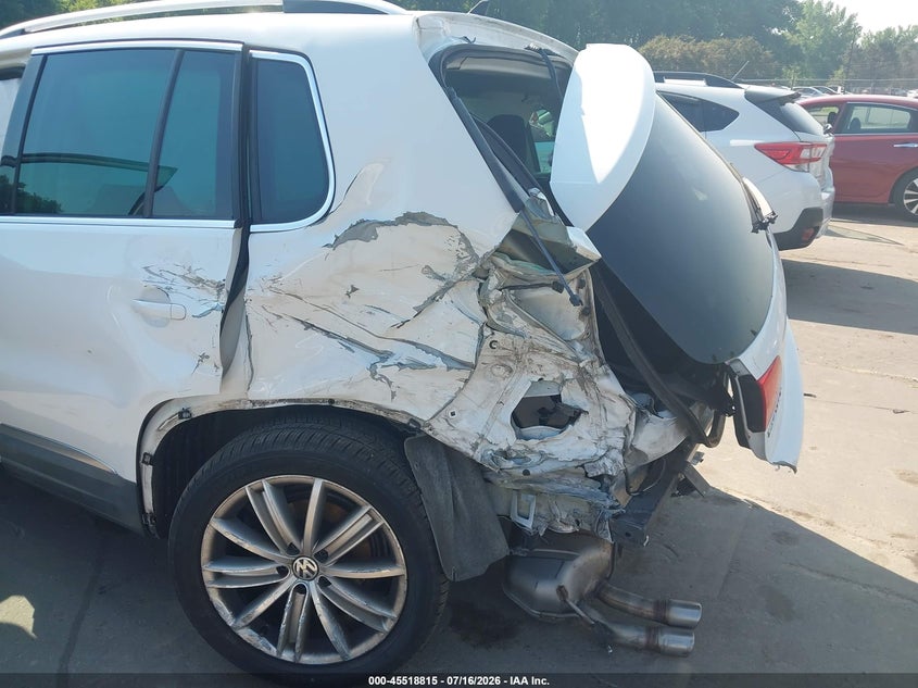 2013 Volkswagen Tiguan VIN WVGAV7AXXDW535149 IAAI salvage auction — REAR END, Salvage Title, sold $350 on 2026-08-06 (photo 6)