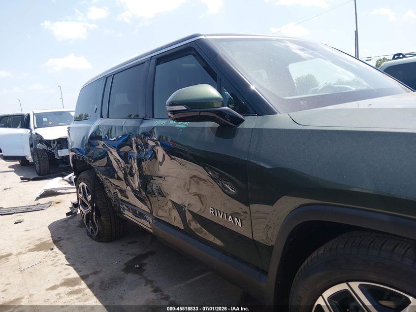 2026 Rivian R1s VIN 7PDSGCBA0TN093744 IAAI salvage auction — RIGHT SIDE, Salvage (Ohio), sold $30,250 on 2026-07-23 (photo 6)