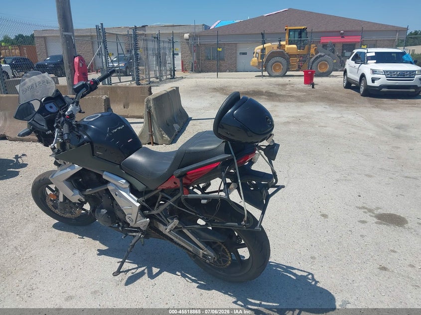 2011 Kawasaki Le650 VIN JKALEEC10BDA02906 IAAI salvage auction — THEFT, Junk Bill Of Sale Mv2459 (Wisconsin), sold $25 on 2026-07-28 (photo 3)