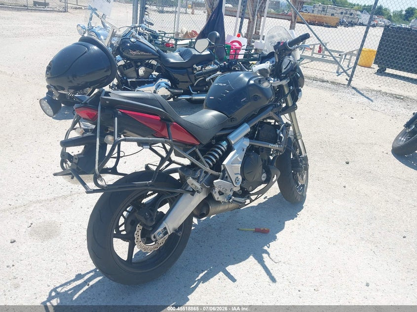 2011 Kawasaki Le650 VIN JKALEEC10BDA02906 IAAI salvage auction — THEFT, Junk Bill Of Sale Mv2459 (Wisconsin), sold $25 on 2026-07-28 (photo 4)