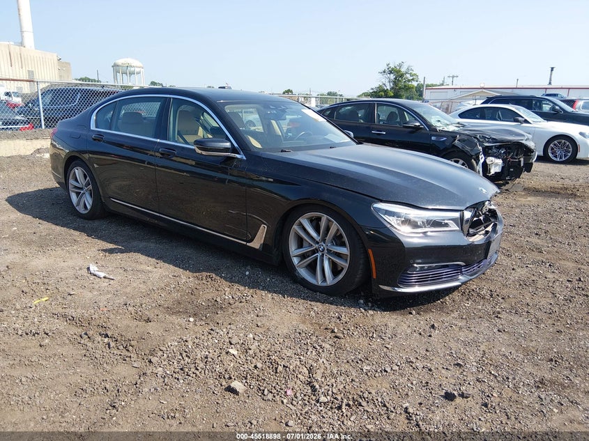2016 BMW 7er VIN WBA7F2C58GG421060 IAAI salvage auction — FRONT END, Wait Title, sold $5,100 on 2026-08-06 (photo 1)