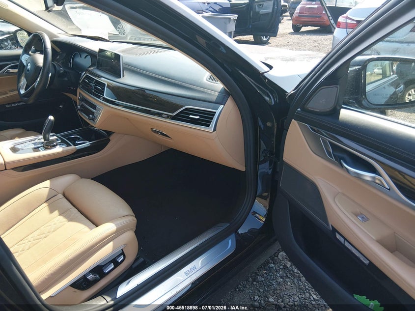 2016 BMW 7er VIN WBA7F2C58GG421060 IAAI salvage auction — FRONT END, Wait Title, sold $5,100 on 2026-08-06 (photo 5)