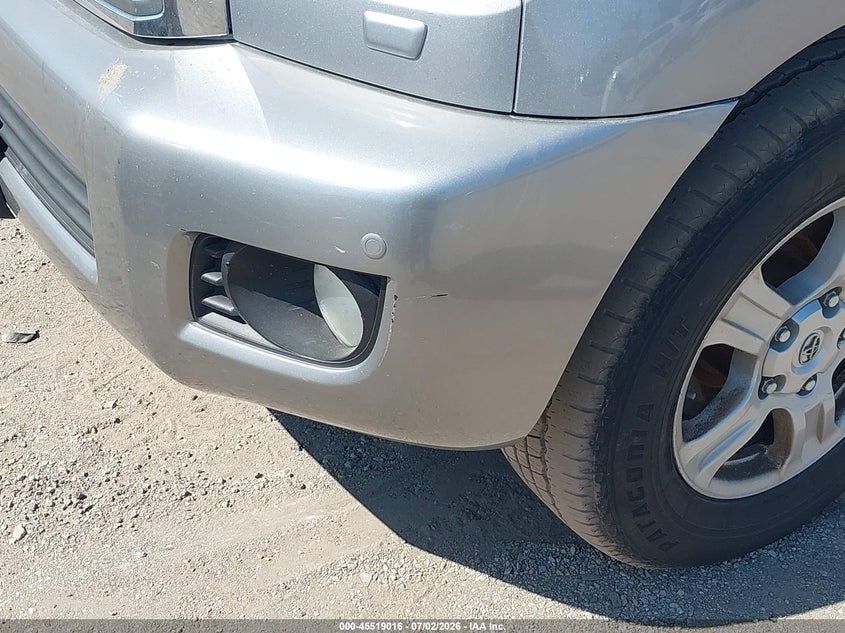 2008 Toyota Sequoia VIN 5TDBY68A38S000360 IAAI salvage auction — NORMAL WEAR, Regular Certificate (Iowa), sold $3,500 on 2026-07-20 (photo 6)