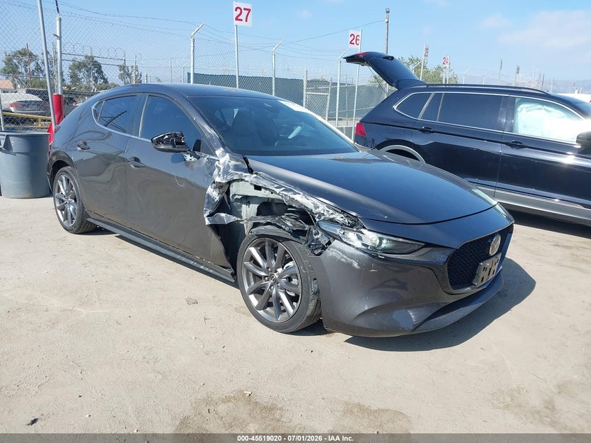 2019 Mazda 3 VIN JM1BPAMM0K1138884 IAAI salvage auction — RIGHT FRONT, Salvage Title, sold $5,100 on 2026-08-01 (photo 1)