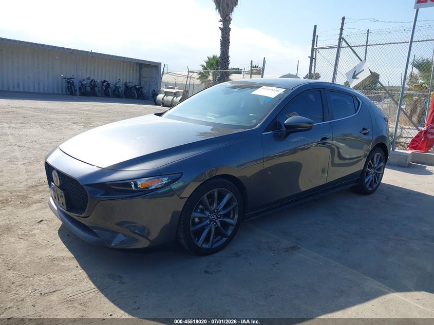 2019 Mazda 3 VIN JM1BPAMM0K1138884 IAAI salvage auction — RIGHT FRONT, Salvage Title, sold $5,100 on 2026-08-01 (photo 2)