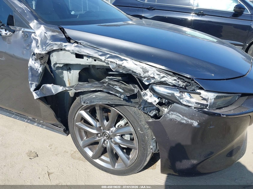 2019 Mazda 3 VIN JM1BPAMM0K1138884 IAAI salvage auction — RIGHT FRONT, Salvage Title, sold $5,100 on 2026-08-01 (photo 6)