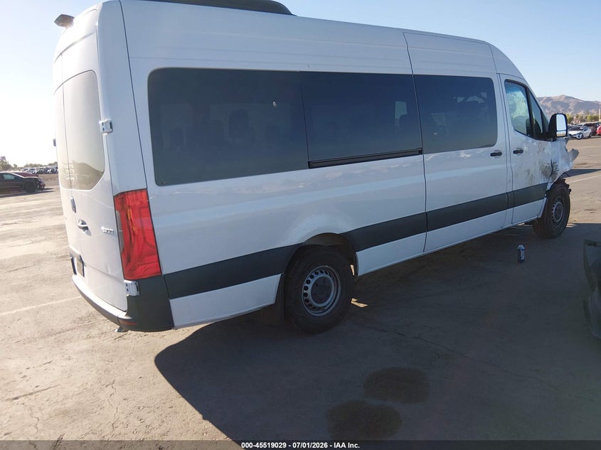 2026 Mercedes-benz Sprinter VIN W1Z4KGHY2TT611351 IAAI salvage auction — ENGINE DAMAGE, Enterprise Vehicles Clear Only (California), sold $14,200 on 2026-07-30 (photo 4)