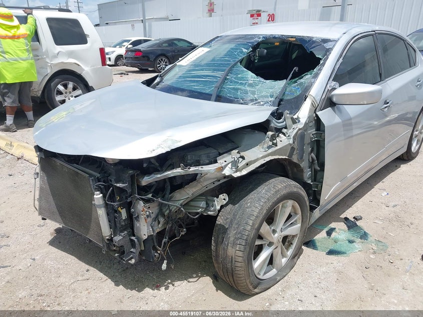 2014 Nissan Altima VIN 1N4AL3AP1EN221339 IAAI salvage auction — FRONT END, Salvage Title, sold $300 on 2026-08-22 (photo 6)