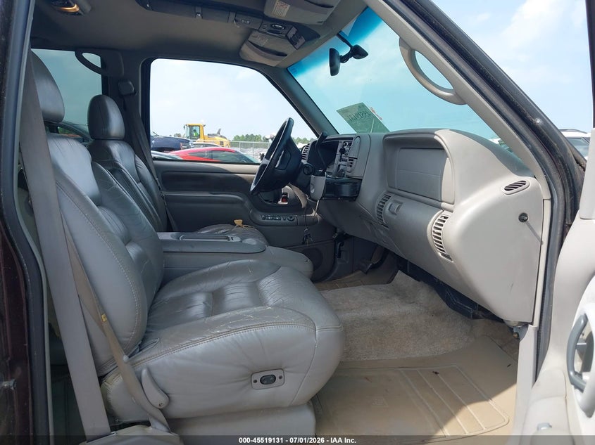 1997 Chevrolet Suburban 1500 VIN 1GNFK16R4VJ411801 IAAI salvage auction — NORMAL WEAR, Clear (North Carolina), sold $950 on 2026-07-08 (photo 5)