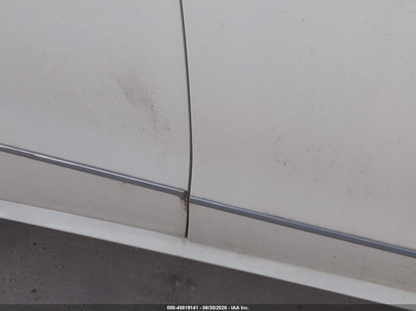 2011 Mercedes-benz E-class VIN WDDHF2EB3BA347106 IAAI salvage auction — NORMAL WEAR, Original (Texas), sold $1,950 on 2026-07-21 (photo 6)