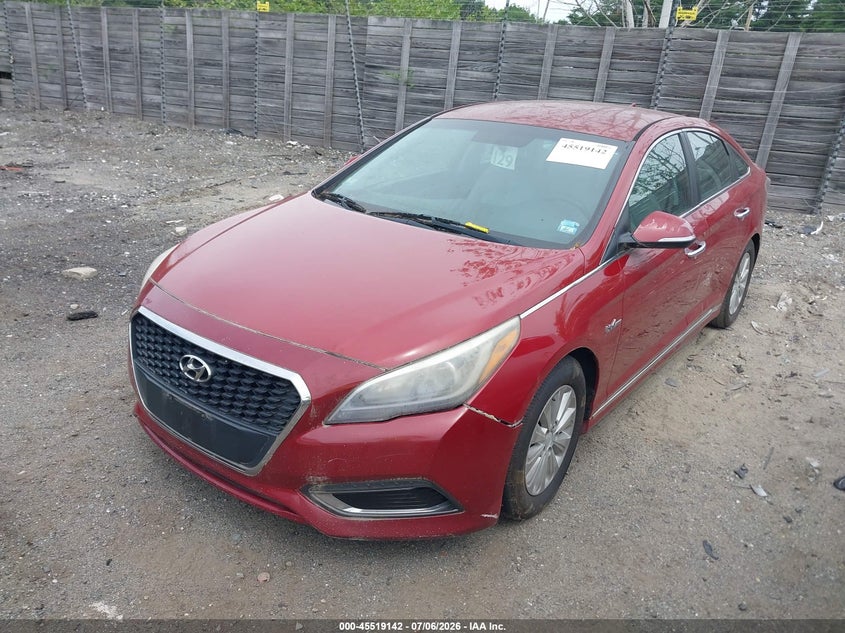 2016 Hyundai Sonata VIN KMHE24L13GA011022 IAAI salvage auction — NORMAL WEAR, Clear (Massachusetts), sold $425 on 2026-07-31 (photo 2)