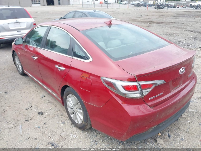 2016 Hyundai Sonata VIN KMHE24L13GA011022 IAAI salvage auction — NORMAL WEAR, Clear (Massachusetts), sold $425 on 2026-07-31 (photo 3)