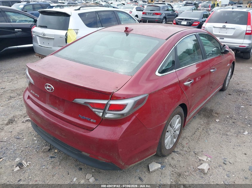 2016 Hyundai Sonata VIN KMHE24L13GA011022 IAAI salvage auction — NORMAL WEAR, Clear (Massachusetts), sold $425 on 2026-07-31 (photo 4)