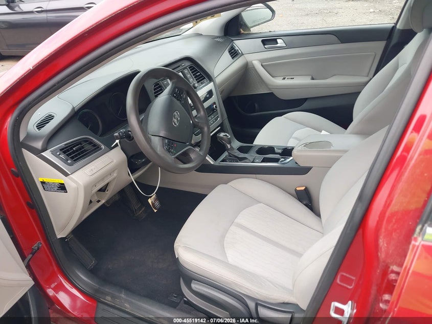 2016 Hyundai Sonata VIN KMHE24L13GA011022 IAAI salvage auction — NORMAL WEAR, Clear (Massachusetts), sold $425 on 2026-07-31 (photo 5)
