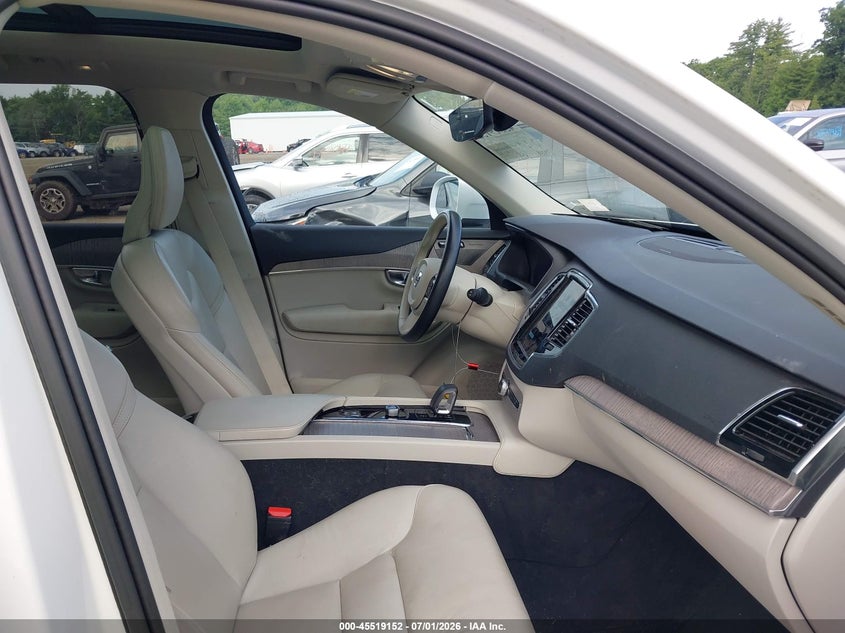 2023 Volvo Xc90 VIN YV4062PN2P1912075 IAAI salvage auction — FRONT END, Salvage Title, sold $18,750 on 2026-08-28 (photo 5)