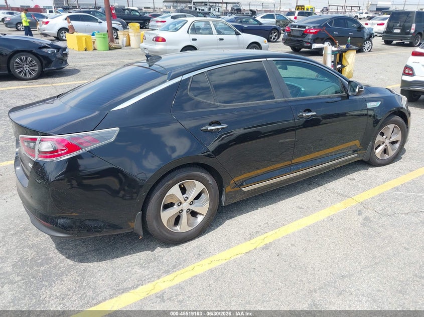 2016 Kia Optima hybrid VIN KNAGM4AD2G5096266 IAAI salvage auction — MECHANICAL, Clear - Dealer Only (California), sold $275 on 2026-07-28 (photo 4)