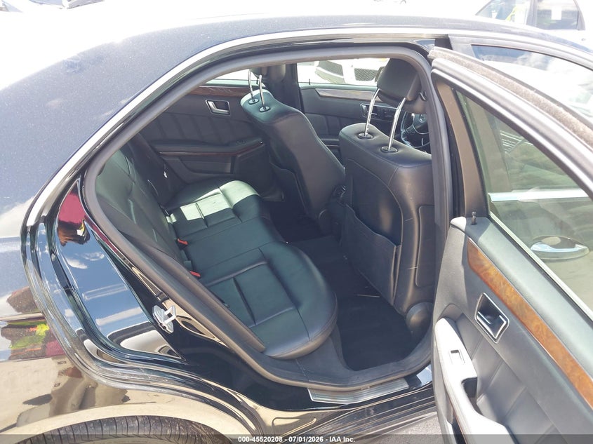 2013 Mercedes-benz E-klasse VIN WDDHF5KB2DA749496 IAAI salvage auction — RIGHT FRONT, Salvage Title, sold $1,550 on 2026-08-02 (photo 8)