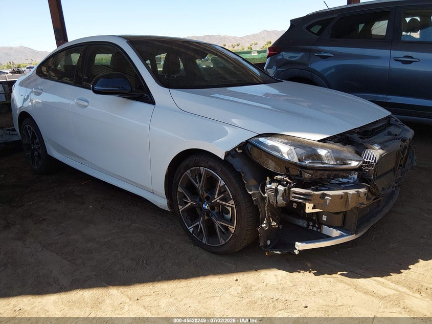 2026 BMW 2er VIN WBA83GG09T7U10720 IAAI salvage auction — FRONT END, Clear (Florida), sold $17,575 on 2026-07-14 (photo 1)