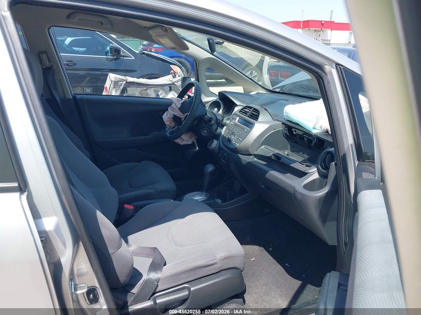 2013 Honda Fit VIN JHMGE8H34DC052795 IAAI salvage auction — FRONT END, Salvage - Greater Than 75% (Maryland), sold $125 on 2026-07-16 (photo 5)