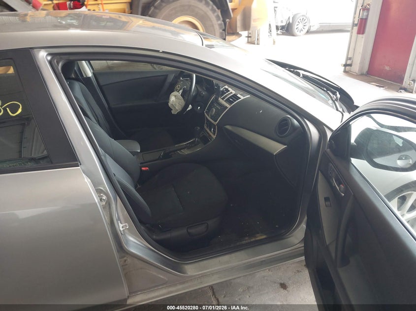 2010 Mazda 3 VIN JM1BL1SF9A1315754 IAAI salvage auction — FRONT END, Parts Only Bos (Minnesota), sold $250 on 2026-07-15 (photo 5)