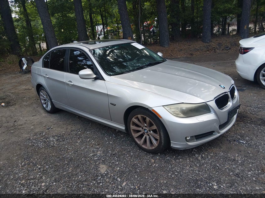 2011 BMW 3 series VIN WBAPK5C52BF124233 IAAI salvage auction — NORMAL WEAR, Clear (Virginia), sold $300 on 2026-07-28 (photo 1)