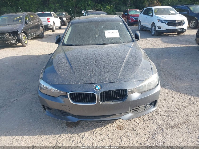 2013 BMW 3er VIN WBA3C1G5XDNR48312 IAAI salvage auction — NORMAL WEAR, Clear (Indiana), sold $850 on 2026-07-29 (photo 6)