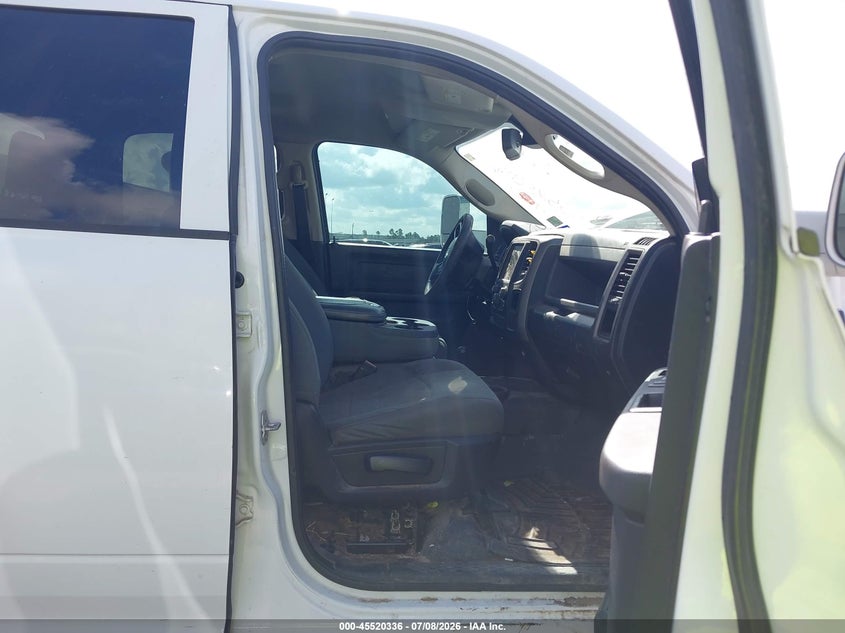 2017 Ram 3500 VIN 3C63RRGL4HG631694 IAAI salvage auction — FRONT END, Salvage Title, sold $8,150 on 2026-09-04 (photo 6)