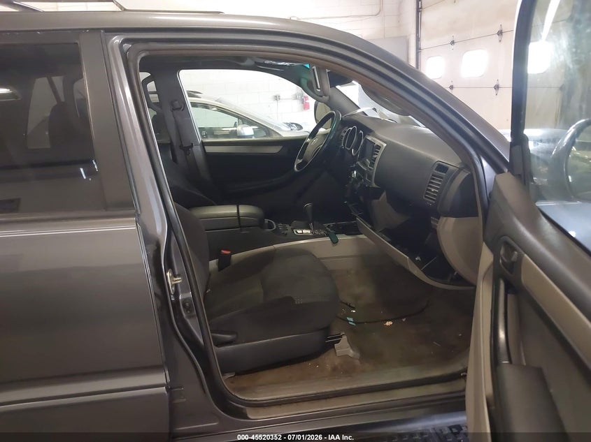 2005 Toyota 4runner VIN JTEBU14R558041353 IAAI salvage auction — NORMAL WEAR, Clear (Montana), sold $1,900 on 2026-07-22 (photo 5)