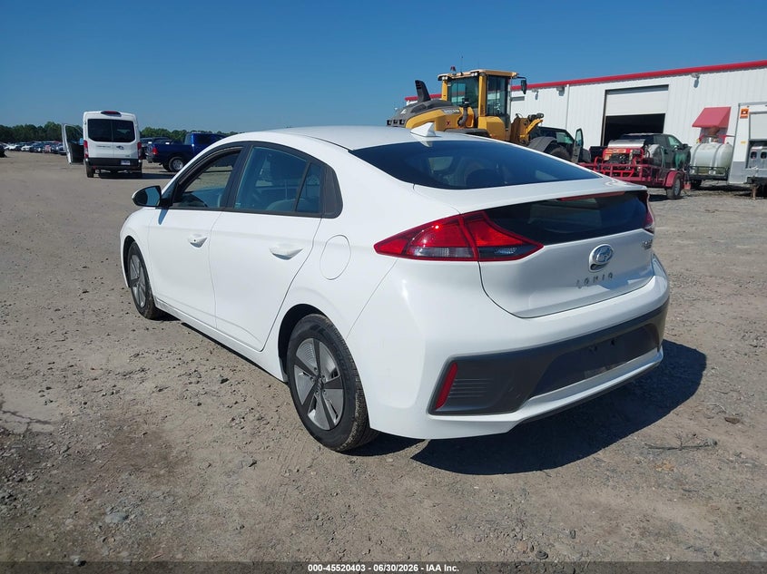 2021 Hyundai Ioniq hybrid VIN KMHC65LC7MU245693 IAAI salvage auction — NORMAL WEAR, Sf97 (North Carolina), sold $8,200 on 2026-08-10 (photo 3)