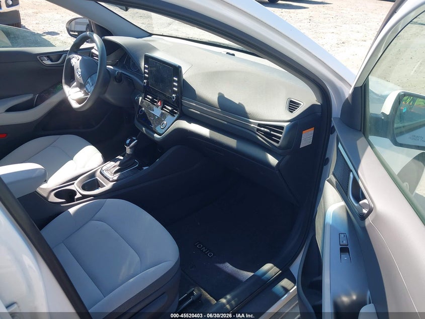 2021 Hyundai Ioniq hybrid VIN KMHC65LC7MU245693 IAAI salvage auction — NORMAL WEAR, Sf97 (North Carolina), sold $8,200 on 2026-08-10 (photo 5)