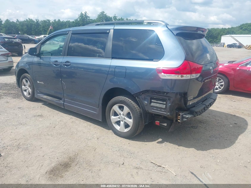 2014 Toyota Sienna VIN 5TDKK3DC3ES433342 IAAI salvage auction — UNDERCARRIAGE, Salvage Title, sold $8,100 on 2026-07-25 (photo 3)