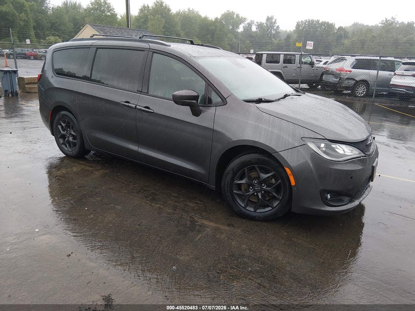 2019 Chrysler Pacifica VIN 2C4RC1BG7KR751510 IAAI salvage auction — FRONT END, Wait Title, sold $4,300 on 2026-08-29 (photo 1)
