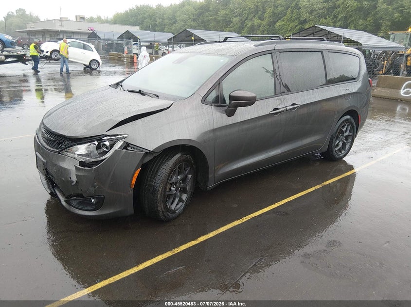 2019 Chrysler Pacifica VIN 2C4RC1BG7KR751510 IAAI salvage auction — FRONT END, Wait Title, sold $4,300 on 2026-08-29 (photo 2)