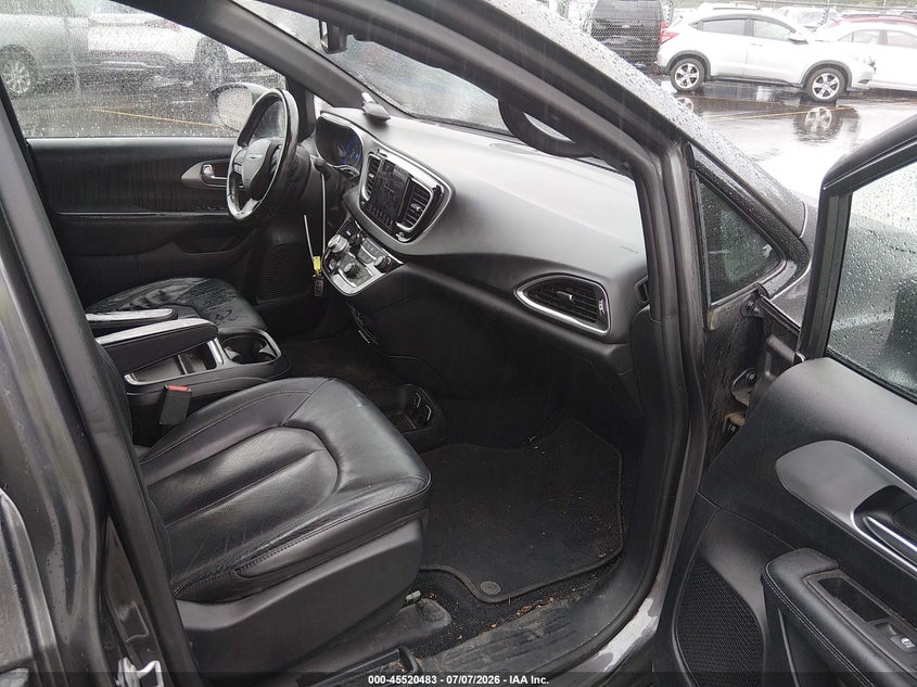 2019 Chrysler Pacifica VIN 2C4RC1BG7KR751510 IAAI salvage auction — FRONT END, Wait Title, sold $4,300 on 2026-08-29 (photo 5)