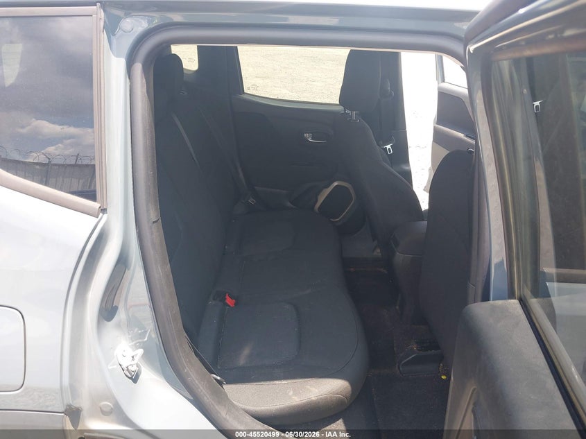 2017 Jeep Renegade VIN ZACCJAAB9HPG07133 IAAI salvage auction — RIGHT FRONT, Salvage Title, sold $1,950 on 2026-08-17 (photo 8)