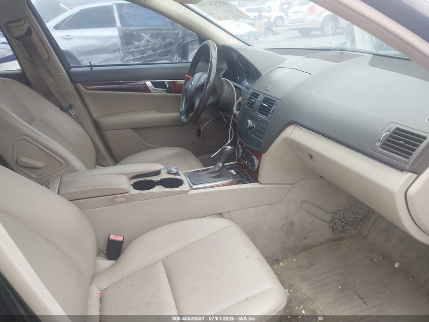 2010 Mercedes-benz C class VIN WDDGF5EB8AF437205 IAAI salvage auction — NORMAL WEAR, Clear - Dealer Only (California), sold $475 on 2026-07-28 (photo 5)