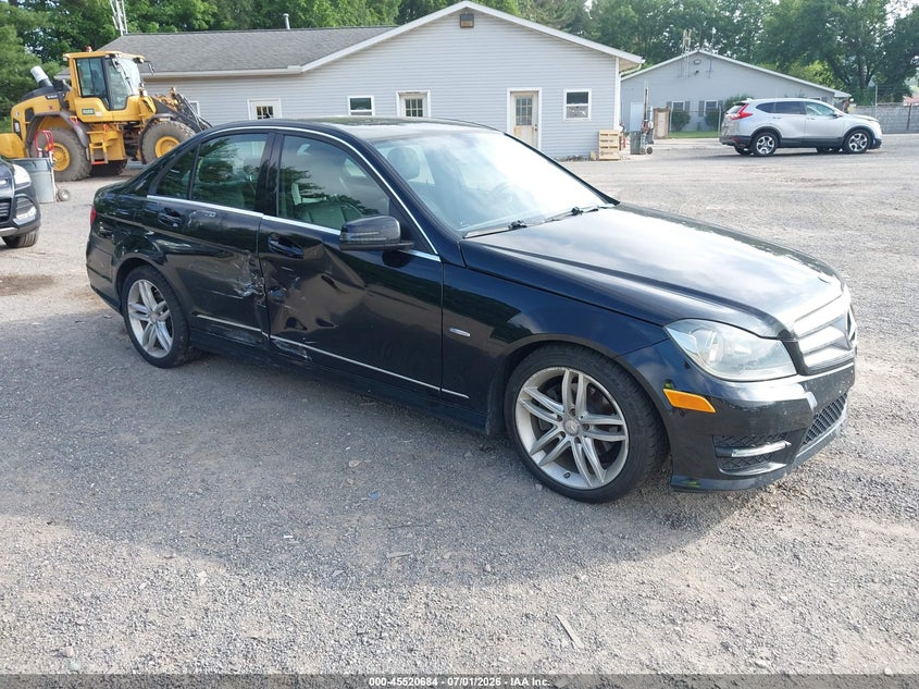2012 Mercedes-benz C-klasse VIN WDDGF4HB6CA655360 IAAI salvage auction — SIDE, Salvage (Ohio), sold $1,100 on 2026-08-03 (photo 1)