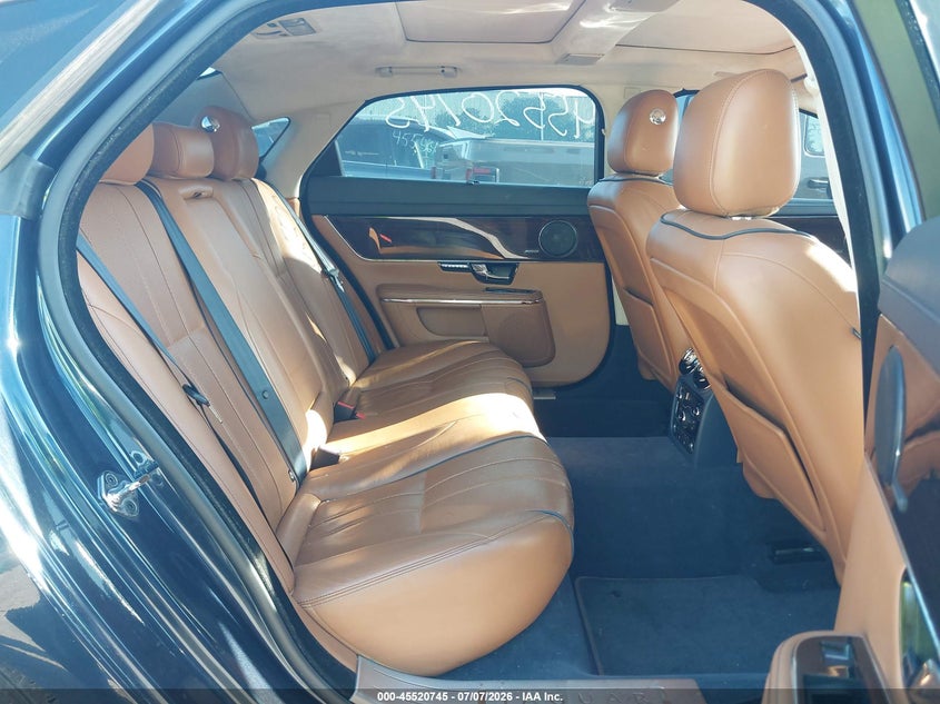 2013 Jaguar Xj series VIN SAJWJ2GDXD8V52044 IAAI salvage auction — NORMAL WEAR, Clear (Indiana), sold $625 on 2026-07-16 (photo 8)