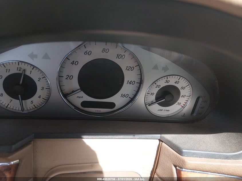 2008 Mercedes-benz E-class VIN WDBUF56X78B250366 IAAI salvage auction — RIGHT FRONT, Salvage (California), sold $400 on 2026-07-15 (photo 7)