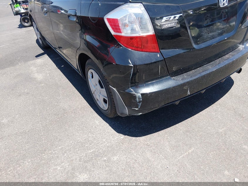 2013 Honda Fit VIN JHMGE8G32DC030473 IAAI salvage auction — NORMAL WEAR, Clear (Nevada), sold $1,100 on 2026-07-17 (photo 6)