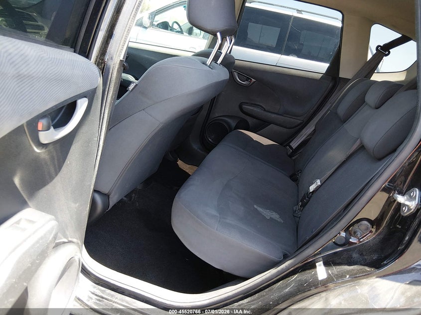 2013 Honda Fit VIN JHMGE8G32DC030473 IAAI salvage auction — NORMAL WEAR, Clear (Nevada), sold $1,100 on 2026-07-17 (photo 8)