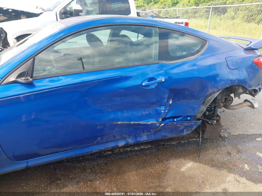 2011 Hyundai Genesis VIN KMHHT6KD9BU044115 IAAI salvage auction — LEFT SIDE, Salvage (Louisiana), sold $200 on 2026-07-28 (photo 6)