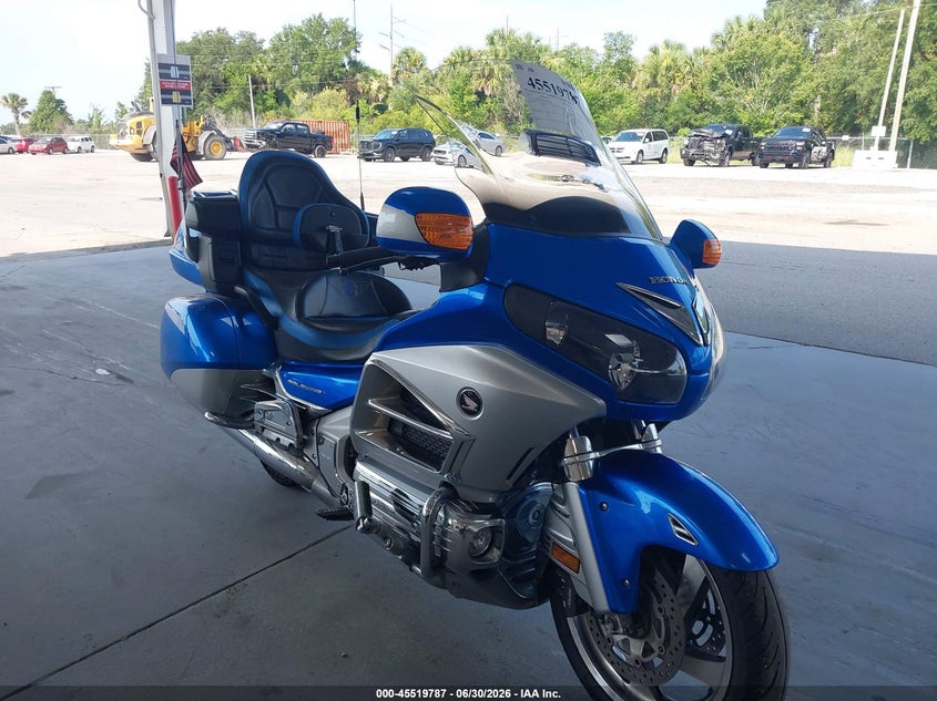 2012 Honda Gl1800c VIN JH2SC68M7CK000118 IAAI salvage auction — UNKNOWN, Rebuildable (Florida), sold $4,050 on 2026-07-21 (photo 1)